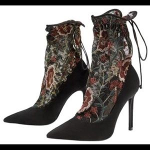 Zara sock embroidered heels size 39